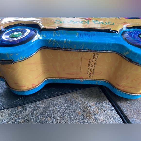 2005 Sesame Street Vintage Tin box with 36 card “matching game” set inside. - Picture 3 of 12